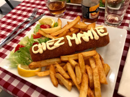 Chez Mamie food