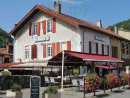 Restaurant De L'hôtel Des Pyrénées Mauléon Barousse outside