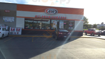 A&w outside