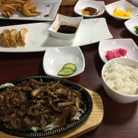 Yi's Korean food