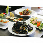 The Six Bells food