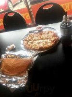 Fox's Pizza Den food