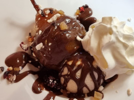 Les Copains d'Abord food