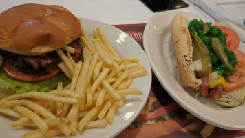 Steak N' Shake food