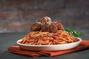 Bertucci's food