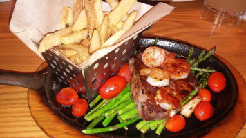 Chili's Grill Bar food