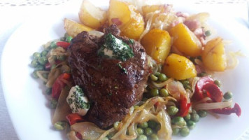 Casa Ungurească food
