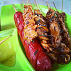 Mang Larry's Isawan food