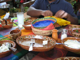 restaurante el meson de los laureanos food