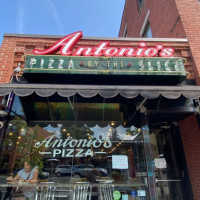 Antonios Pizza food