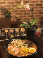 Yile Ramen food