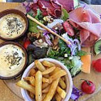 Cafe de la Place food