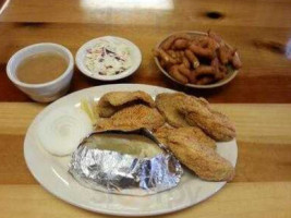 The Catfish House food