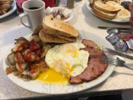 Newellstown Diner food