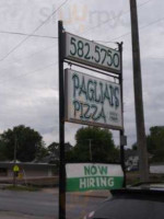 Pagliai's Pizza outside