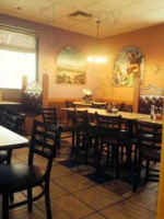 El Loro Mexican Hutchinson inside