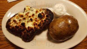 Bynum's Steakhouse food