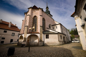 Kostel Sv. Bartoloměje outside