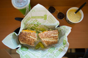 Quiznos food