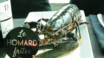 Le Homard Frites food