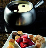 The Melting Pot food