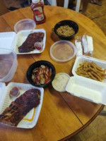 Pig Pit Bbq food