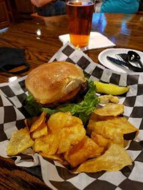 Denny's Beer Barrel Pub