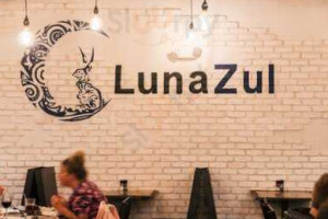 Lunazul food