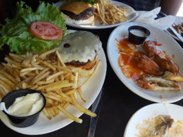 Majerle's Sports Grill food