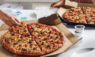 Domino's Pizza food