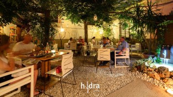 Hydra Braceria Pizzeria food