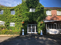 Glynclydach Coach House outside