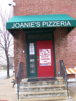 Joanie's Pizzeria Soulard outside