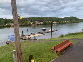 Allenport Marina outside