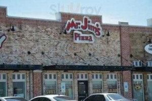 Mr Jim's Pizza outside