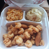 Roland's Barbecue food