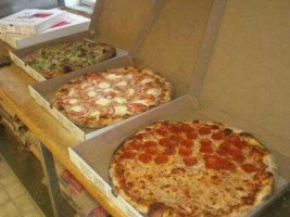 Carmine's Pizza Italian Take Out food