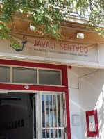 Javali Sentado food