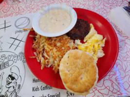 Boomarang Diner Tishomingo food