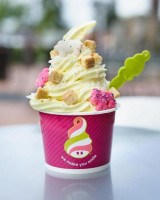 Menchie's Frozen Yogurt food