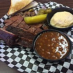 Elmer's BBQ food