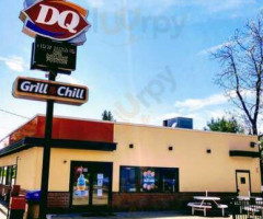 Dairy Queen Grill Chill outside