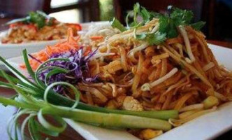 Thai Paradise food