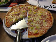 Pizza Horta food