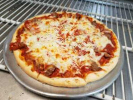 Villa Pizza Family Restaurant, Bar Grill food