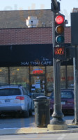 Mal Thai Cafe outside