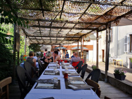 La Femme Du Boulanger food