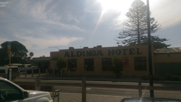 Aldinga Pub outside