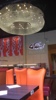 O Sushi Wok inside