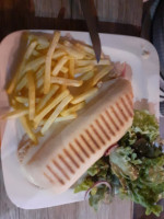 Sandwicherie De L'ovalie food